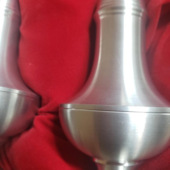 NIB Vintage Royal Selangor Pewter Salt and Pepper Shakers Original Wooden Box - Picture 10 of 12